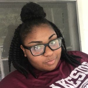 Meet your Posher, Jackie